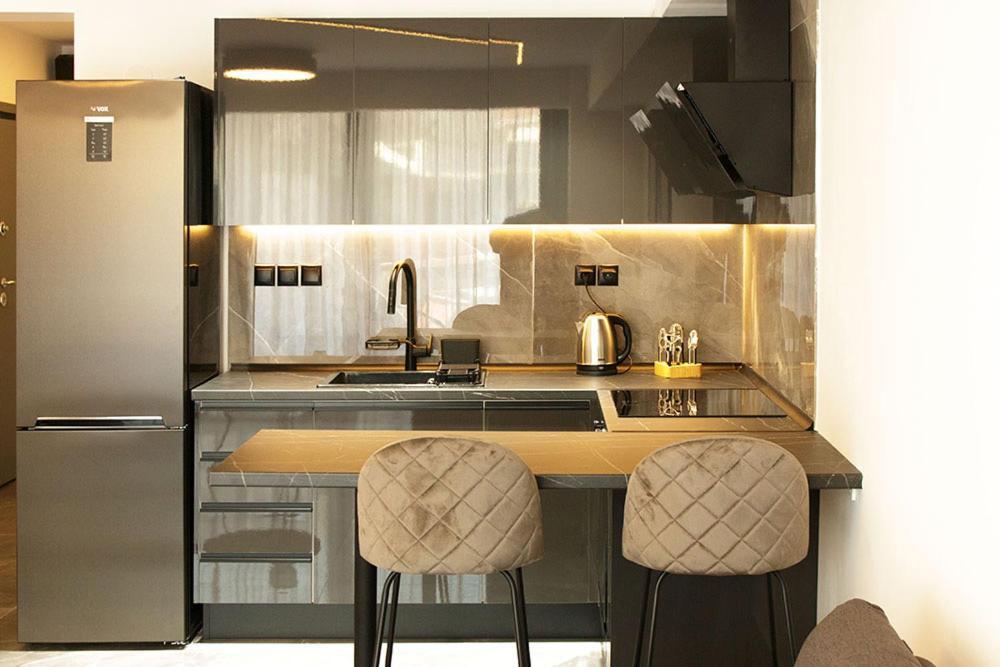 P J Luxury Suites 세레스 외부 사진