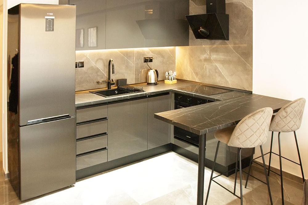 P J Luxury Suites 세레스 외부 사진